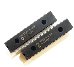 電子部品PIC18F233-I/SP DIP28電子部品オンラインPIC18F2550 PIC18F4550 PIC18F233-I/SP - Product Image 1