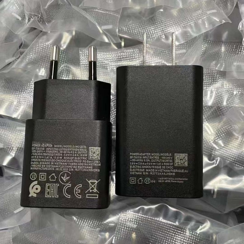 Blanc / Noir - Prise USB-C 15W - sans boîte