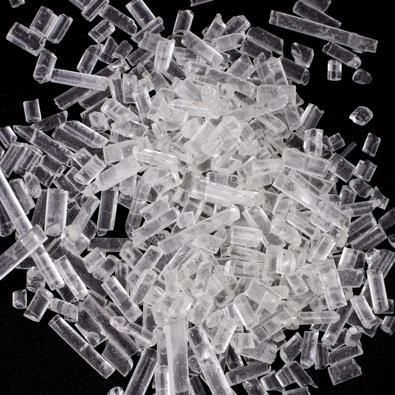La resina acrílica sólida es similar a Joncryl 67 para barniz