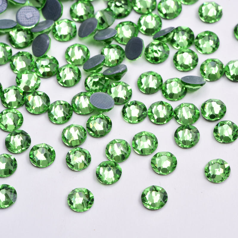 P08 Light Peridot