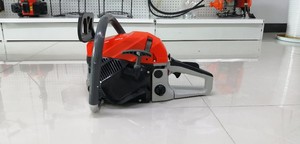 プロの2ストロークガソリンポータブルシングルチェーンソーマシン木材切断20インチガイドバー付き - Product Image 2
