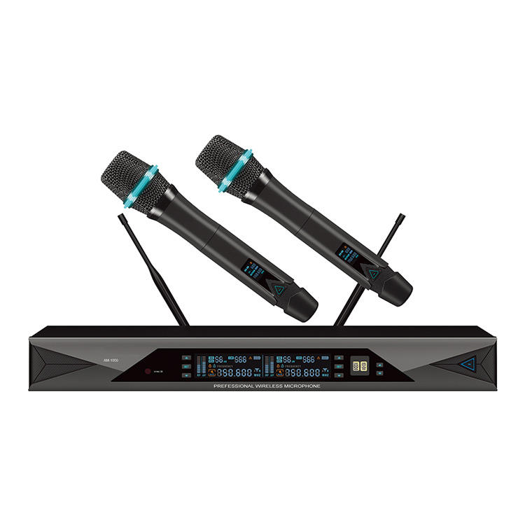 Noir + tenu dans la main