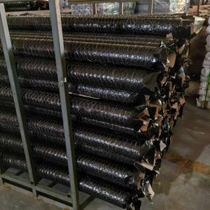 Rotolo di rete metallica esagonale in ferro zincato per gabbie di pollo trappole da pesca protezione solare-PVC rivestito di rete per pollame - Product Image 6