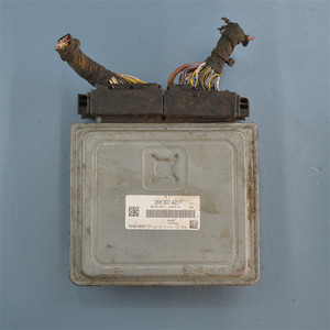 ECM ECU 06K907425F simos 18.7ชุดควบคุมเครื่องยนต์ PCM สำหรับ VW Passat Golf Tiguan รถมือสอง