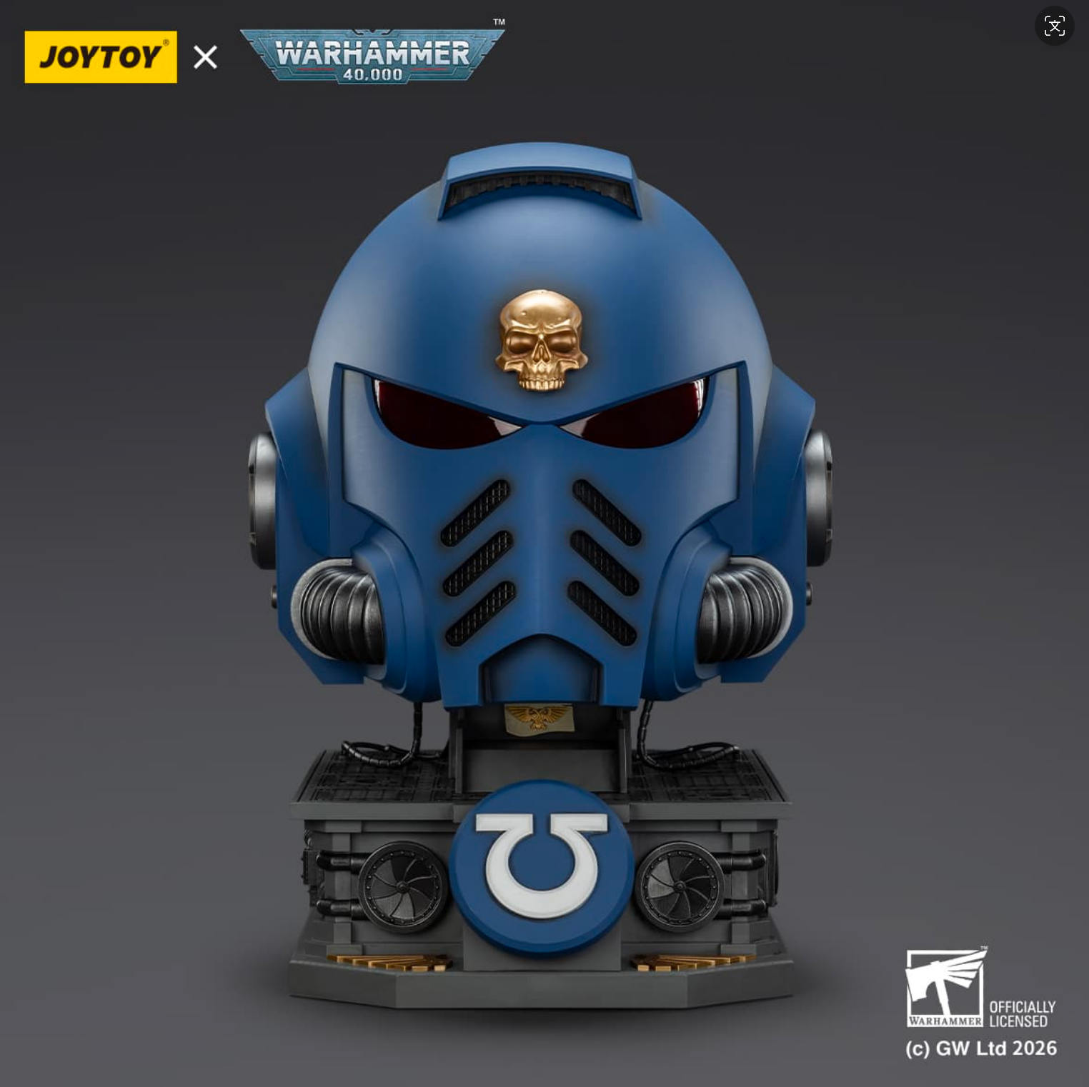 "Ultramarines Captain MkX Helmet & Display Stand"