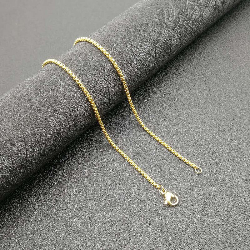 Collier de perles carrées dorées 2mm*61cm