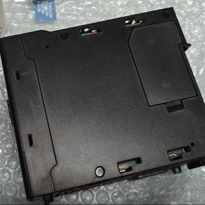 El controlador programable de los programas del sensor para controlar el sensor que se activa en el sistema de control.