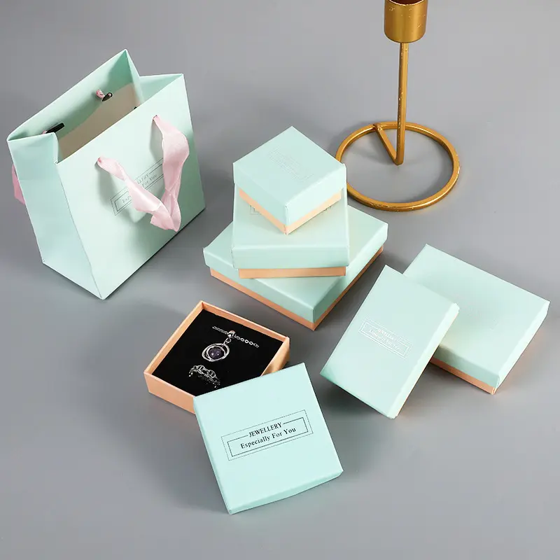 Commercio all'ingrosso personalizzato splendidamente confezionato scatola di carta gioielli gioielli orecchini collana anelli popolare scatola blu chiaro