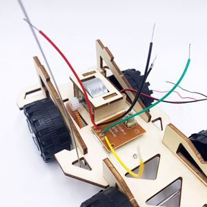 Eğitim bilimi seti DIY STEM oyuncaklar RC kontrolü elektrikli araba yarışı oyuncak bilim - Product Image 5