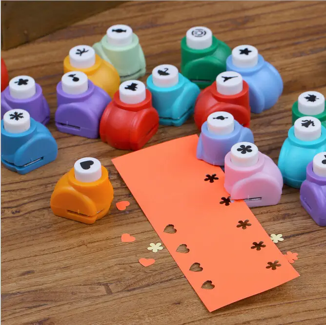 8 Formas DIY Craft Hole Punch Flores Punch Espuma Paper Puncher Kids Scrapbook Paper Cutter Scrapbooking Socos Embossing brinquedos