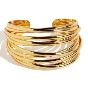 Líneas multicapa exageradas, pulsera cruzada abierta ancha, patrón de onda femenina, joyería de muñeca personalizada - Product Image 1