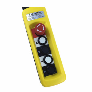 XAC-A4913 a sospensione antipioggia stazione di controllo sollevatore gru interruttore a pulsante con 10A Max. Corrente - Product Image 2
