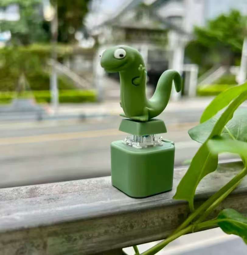 Rechargeable Lizard