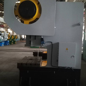 Pequeña punzonadora automática de chapa de metal CNC Estándar europeo Nueva condición Precio competitivo Estampado de acero Incl. Bomba