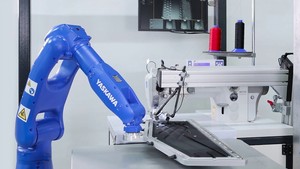 Промышленный робот-манипулятор YASKAWA GP7, 1693 мм, со сварочной горелкой и мегментным сварочным аппаратом - Product Image 4