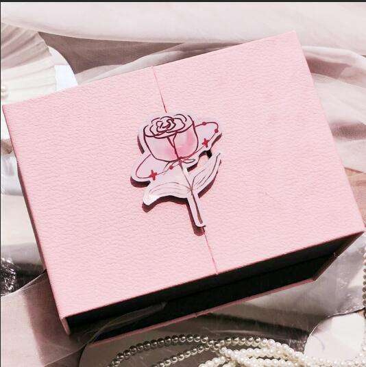 Beloved and unique (free raffia + greeting card)