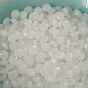 工厂PE材料原始HDPE塑料原料HDPE 7000f颗粒每公斤最佳价格 - Product Image 1