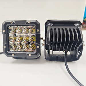 ระบบไฟส่องสว่างอัตโนมัติ60W 6000K กันน้ำไฟลูกบาศก์ LED 4นิ้วสำหรับขับขี่ออฟโรด