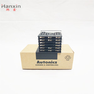 AUTONICSミニデジタル温度コントローラーTK4S-A4CN - Product Image 2
