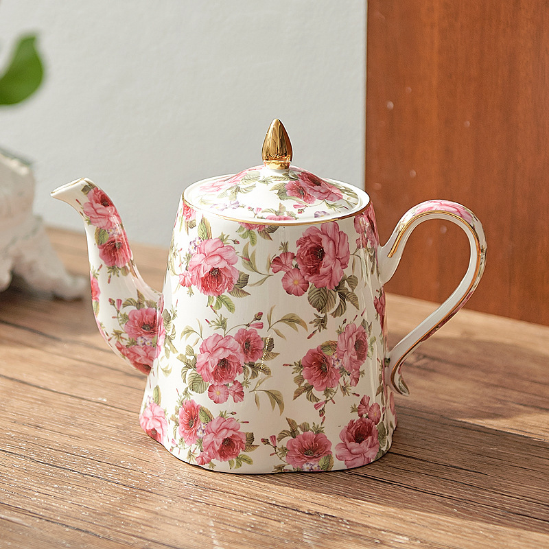 Pot de fleur rose rouge