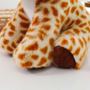 Çocuk peluş oyuncak atmak yastık için Elk bebek, yumuşak ve kabarık, özelleştirilmiş yüksek kaliteli doldurulmuş hayvan noel hediyesi. - Product Image 4