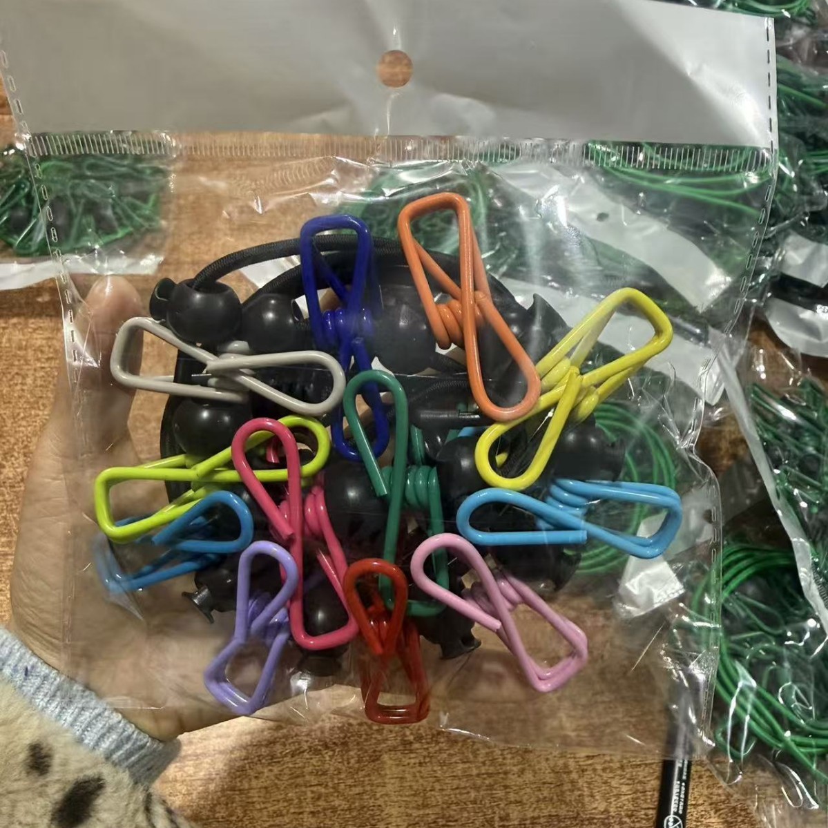 18m-12 clips-colorés-sans capuchon