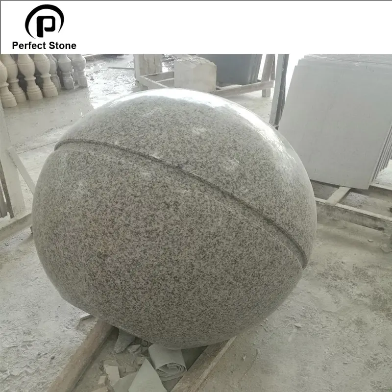 Boule de granit pierre naturelle, sphère pour jardin en pierre naturelle