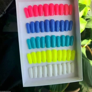 Tasarım basın çivi hazırlık kiti akrilik çivi tedarikçisi sahte Ongles Salon kalitesi