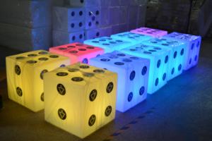 Đồ Nội Thất Có Đèn LED Tùy Chỉnh Ghế Khối Lập Phương Ghế Xúc Xắc Bằng Nhựa Phát Sáng Ngoài Trời - Product Image 4