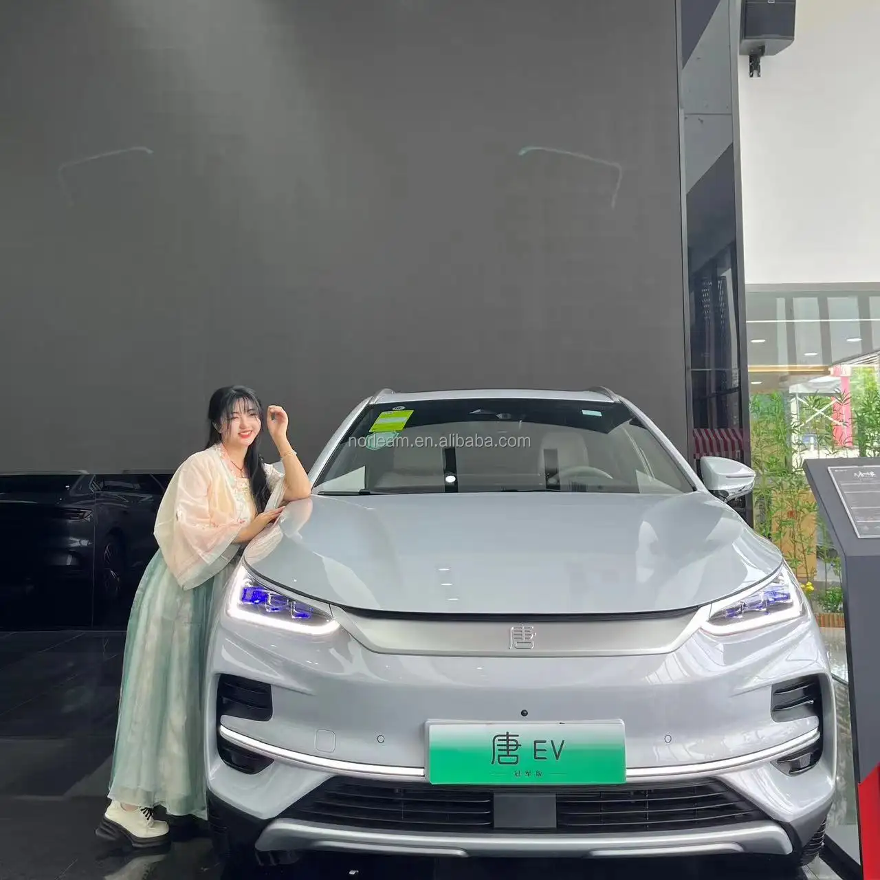 Byd Tang 2023 EV Super Space б/у внедорожник на семь мест Byd Tang 2024 EV Champion электромобиль четырехколесный Новый энергетический автомобиль