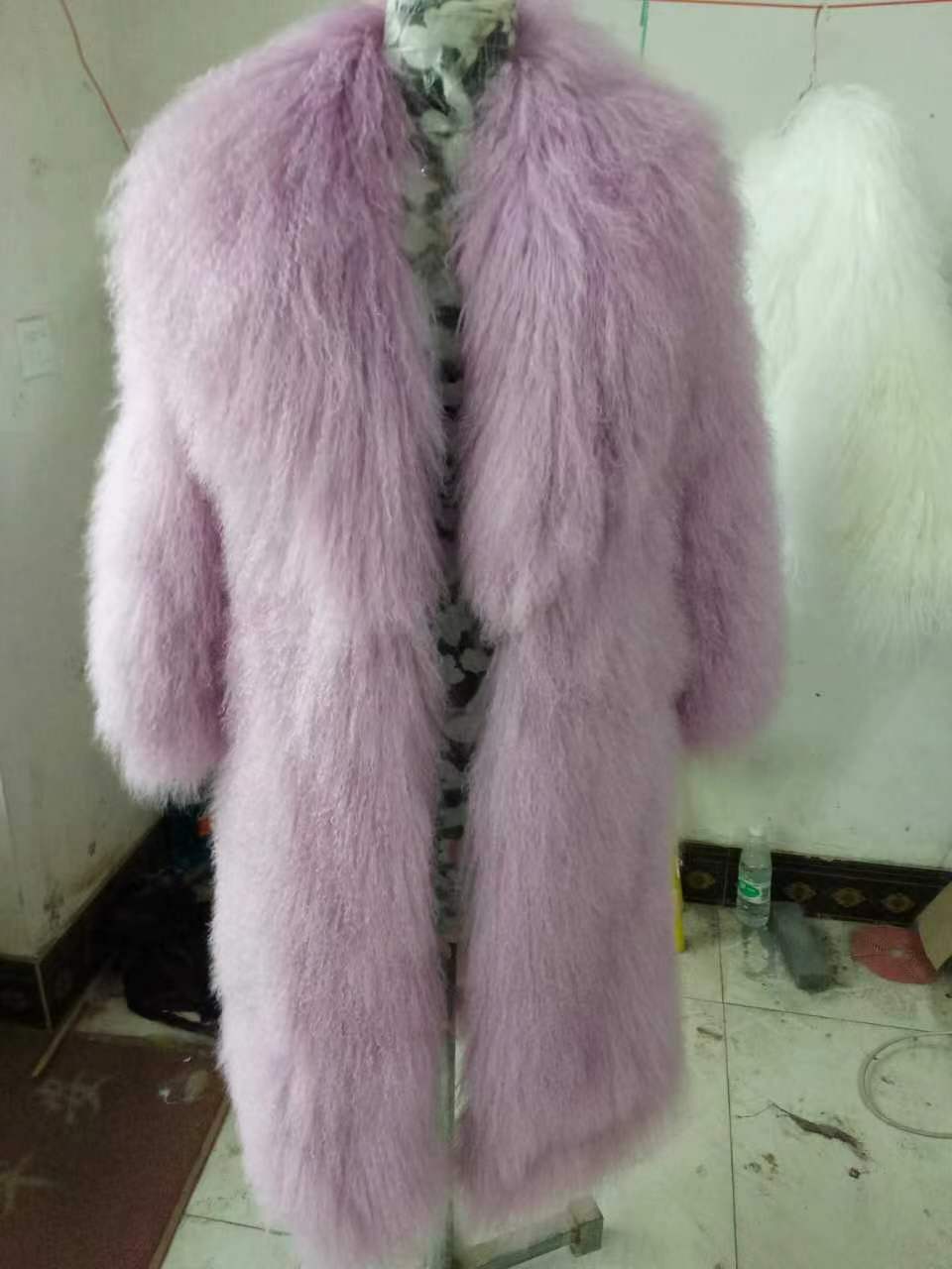 สีม่วงอ่อน