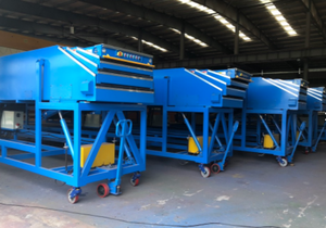 Inclined Telescopic Belt Conveyor for <strong>Loading</strong> <strong>Unloading</strong> 40ft <strong>Containers</strong>