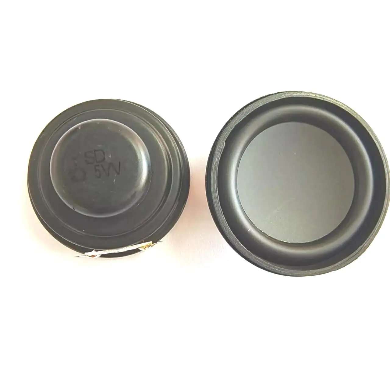 Anillo interior de 45 grados Lavabo magnético de PU Tapa antiniebla negra 4E 5W Altavoz activo circular con controlador impermeable Material de hierro de 40mm