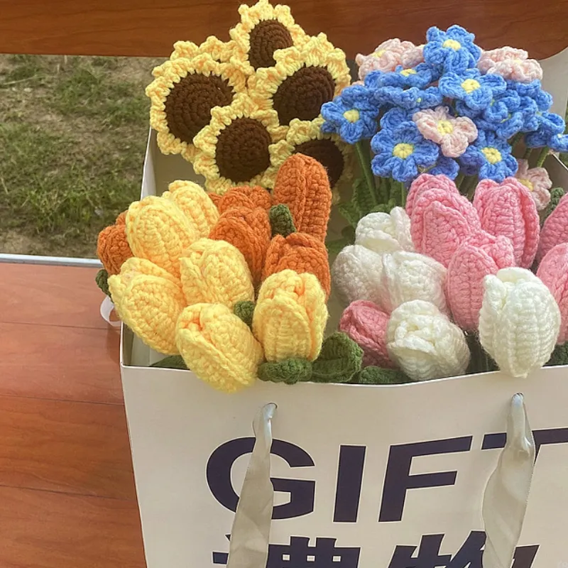 Venta al por mayor regalo del Día de San Valentín flores rosas artificiales hechas a mano flores de punto girasol Margarita bolsa Decoración de mesa