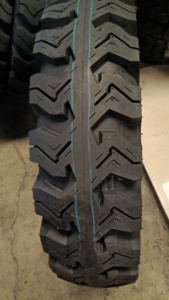 ROCKBUSTER H318 18毫米雨林和泥浆卡车/拖车轮胎<span class=keywords><strong>7.50</strong></span>-<span class=keywords><strong>16</strong></span> 16PR大模具