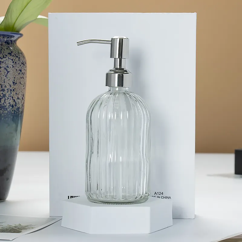 18 Oz Premium Keuken Badkamer Hervulbare Vloeibare Handzeep Lotion Glazen Fles Dispenser Met Roest Proof Roestvrij Stalen Pomp