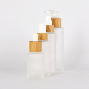 Frosted <span class=keywords><strong>Glass</strong></span> Fine Mist <span class=keywords><strong>Atomizer</strong></span> Rỗng Thủy Tinh Nước Hoa Chai Xịt Tinh Dầu Với Bất Gỗ Tre Bơm Đầu - Product Image 1