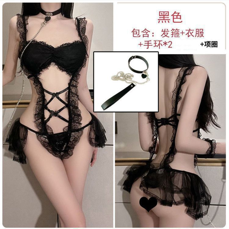 Black pretty maid + leash