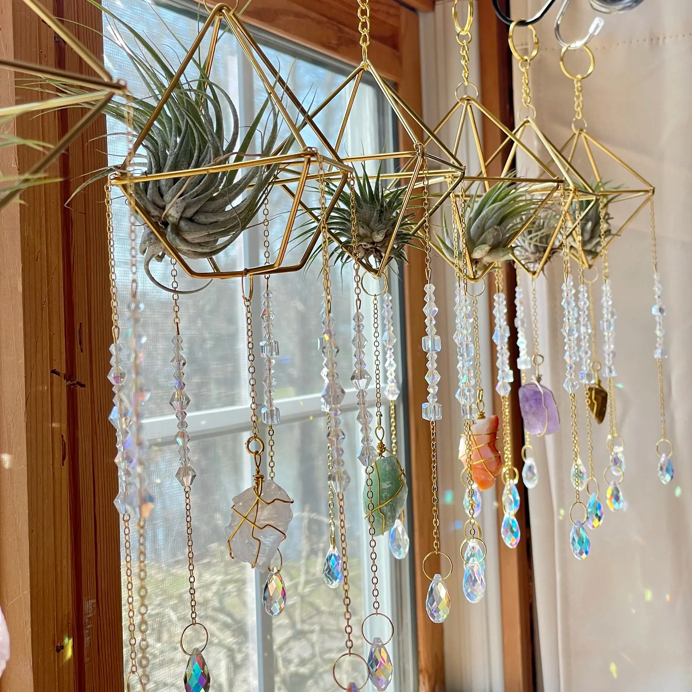 Soporte para plantas de aire, atrapasoles colgante para ventana, macetas, piedra Natural cruda, fabricante de arcoíris de cristal, decoración de jardín