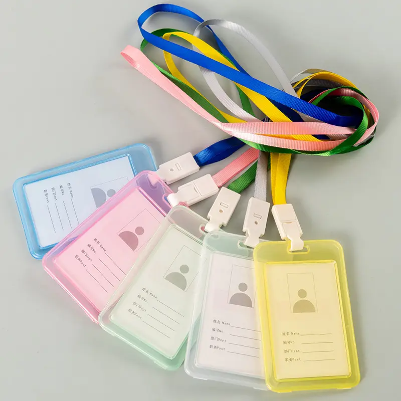 Porta carte di credito per dipendenti in plastica rigida trasparente colorata all'ingrosso per cordino personalizzato
