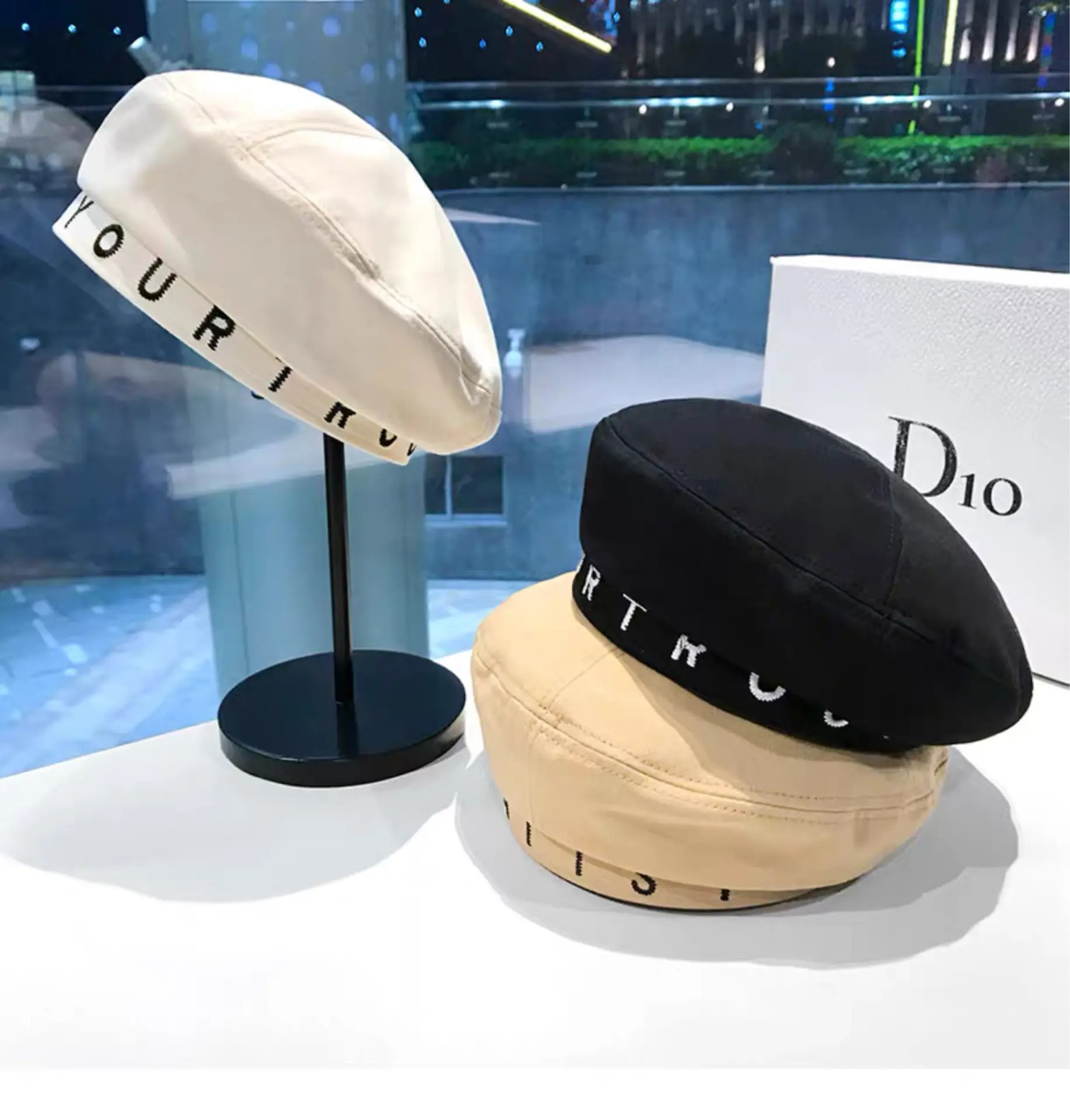 Grosir Topi Baret Atas Datar Sulaman Huruf Cetak Perancis Topi Pelukis Mode Topi Baret Pelukis Seni Gaya Jepang Tipis