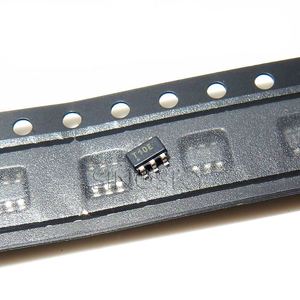 ATTINY10-TSHR ATTINY10 SOT23-6 AVR Microcontrollore - Product Image 1