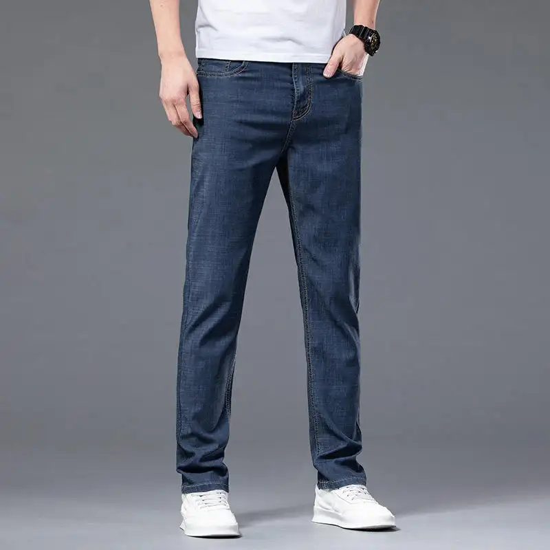 Jeans moda per uomo pantaloni jeans all'ingrosso slim fit uomo designer stretch denim blu e nero jeans uomo