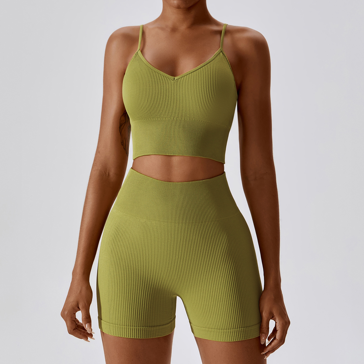 สีเขียว