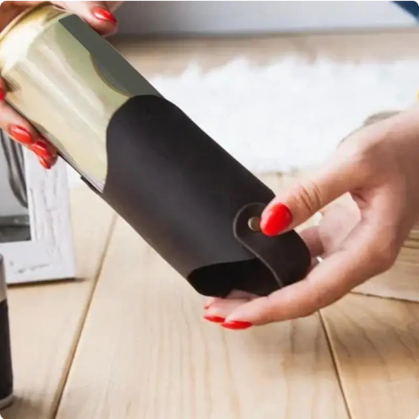Leather Bottle Waist Holster Portable Beer Belt Bag Wine Bottles Beverage Can Holder Outdoor Drink Bottle Case Cover