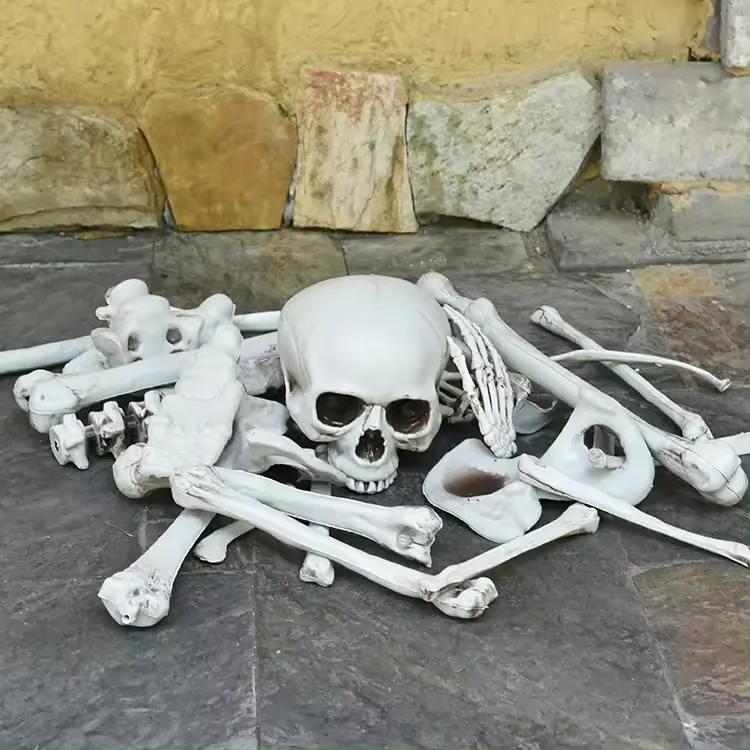 Casa assustadora de plástico realista para decoração de Halloween, esqueleto empilhados para decoração de casas, ossos empilhados e assustadores