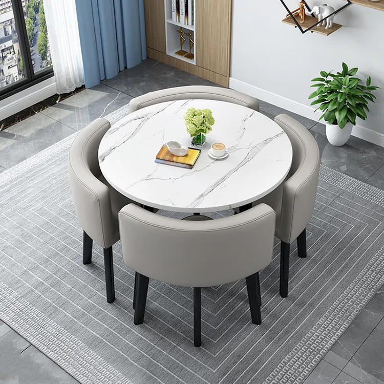 Meja Makan tahan lama kulit Pu kreatif mode kualitas baik dan Set kursi untuk furnitur rumah