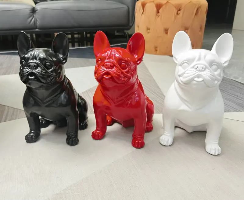 Kalıp reçine köpekler dekorasyon Polyresin heykelleri Bully köpekler siyah ve kırmızı beyaz renk özel hayvan reçine