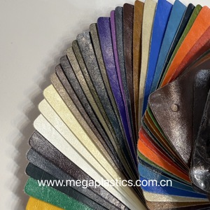 Resistente ed elegante cera ad olio lucido in PVC in finta pelle materiale elastico impermeabile per la borsa che fa divano auto cintura per bagagli decorativa