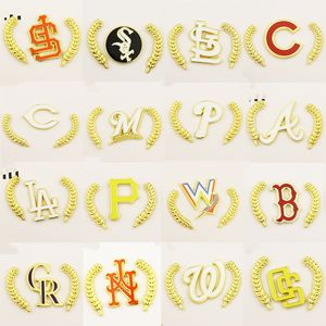 <span class=keywords><strong>MLB</strong></span> takım logosu beyzbol madalyon Set yeni dönemi emaye Pin duvarcılık rozet kolye dekoratif boncuklar emniyet pimi stok şoför şapkası zincir - Product Image 2